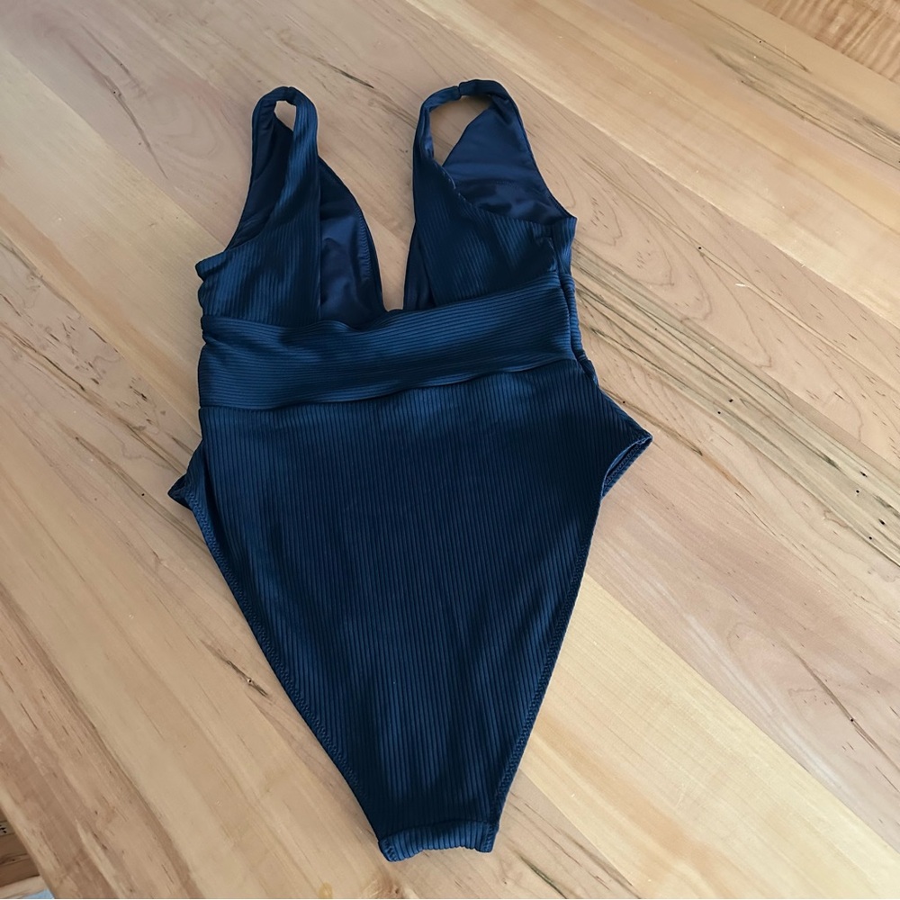 H&M one piece swimsuit S - Picture 2 of 3